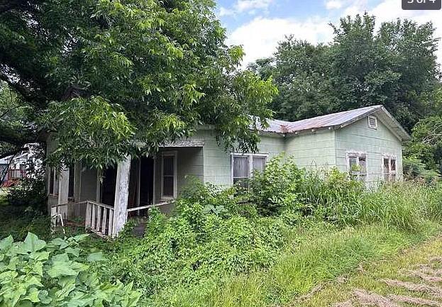 409 Lee ST