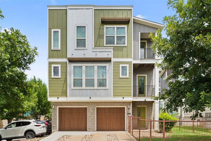 Photo 1 of 40 — 2605 Witsome #40 LOOP, Austin, TX 78741