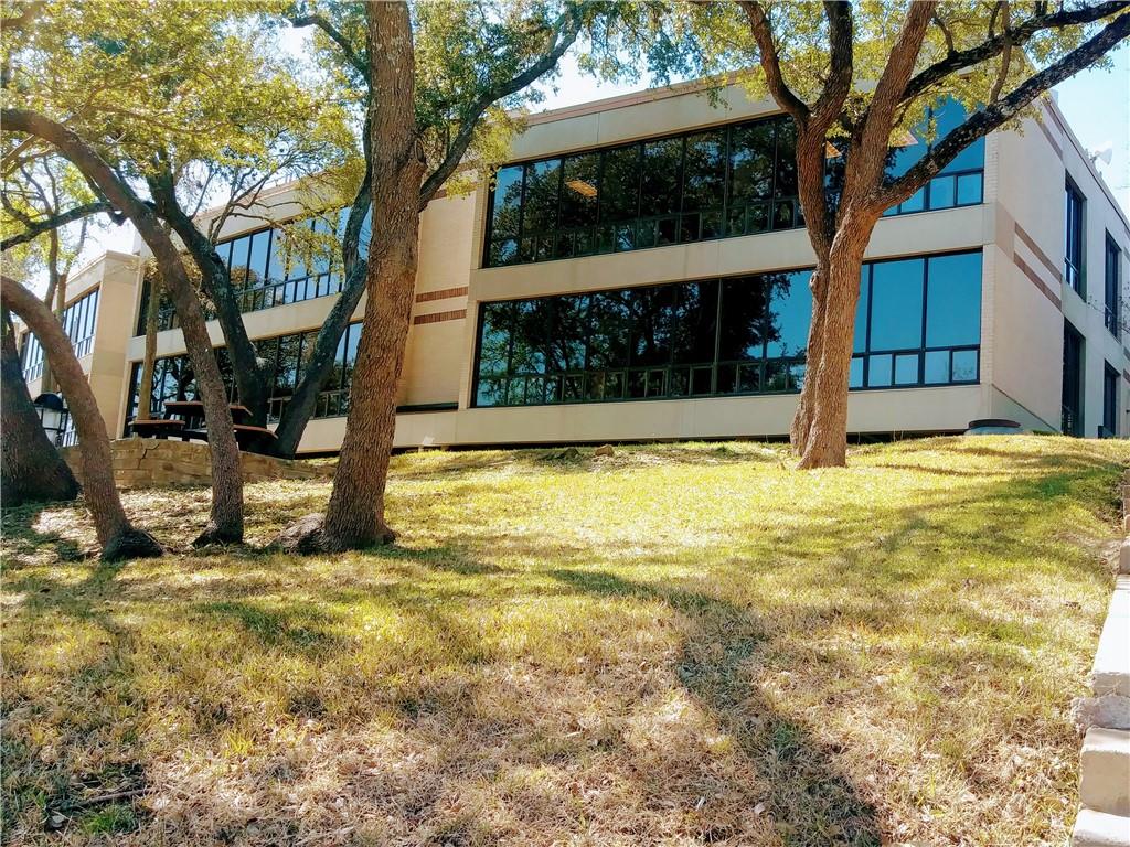 3345 Bee Caves RD 206,207
