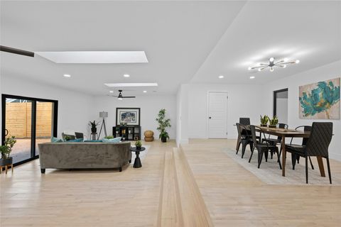 Tiny photo for 1305 Ridgehaven DR, Austin, TX 78723 (MLS # 6145455)