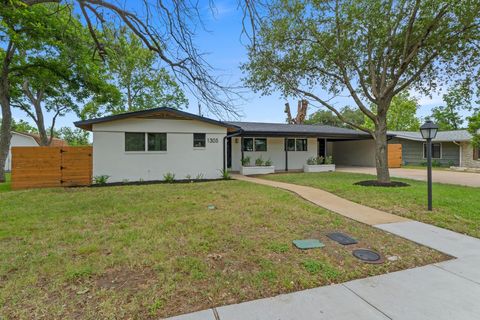 Tiny photo for 1305 Ridgehaven DR, Austin, TX 78723 (MLS # 6145455)