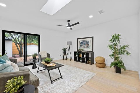 Tiny photo for 1305 Ridgehaven DR, Austin, TX 78723 (MLS # 6145455)