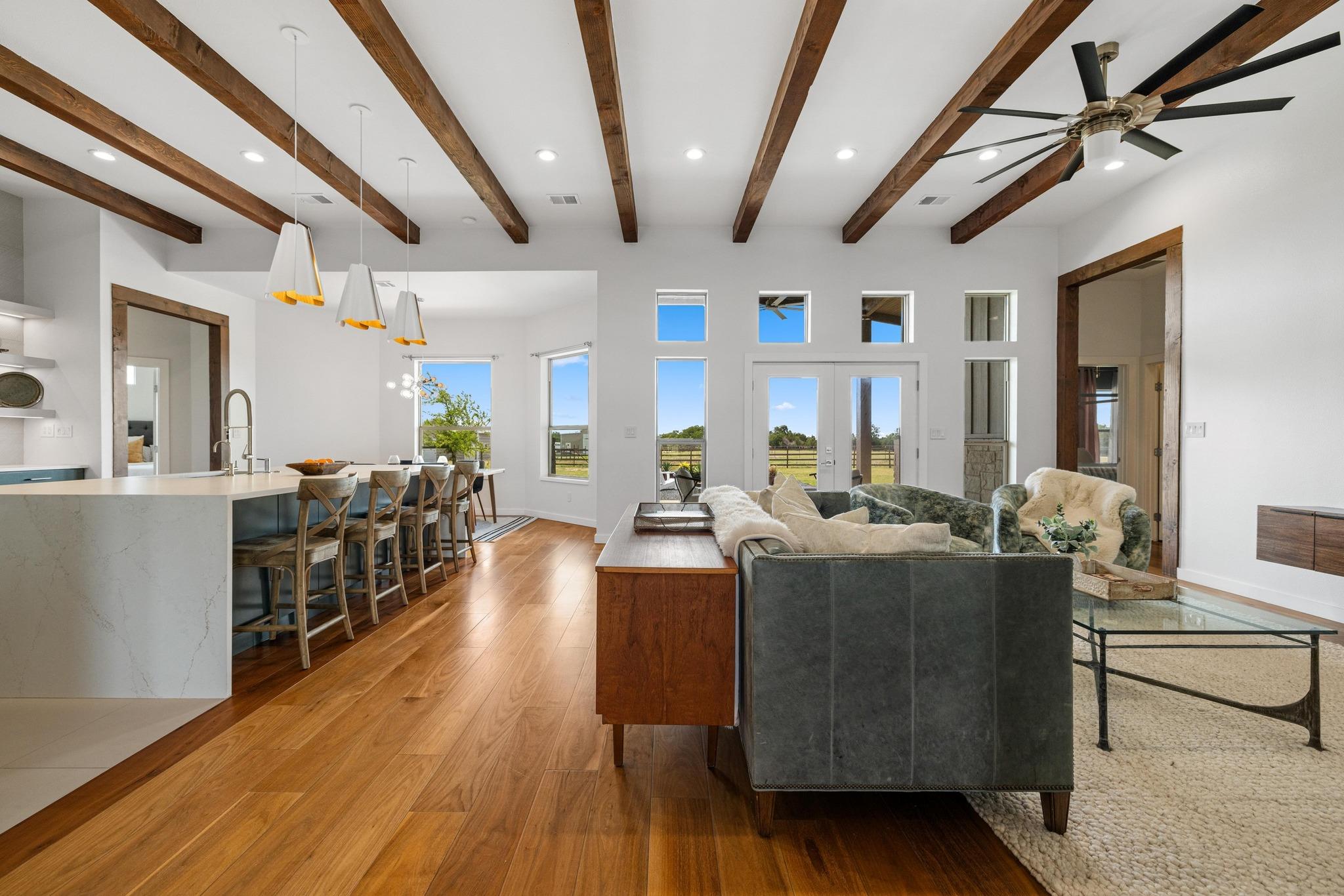 215 Mesa Vista DR