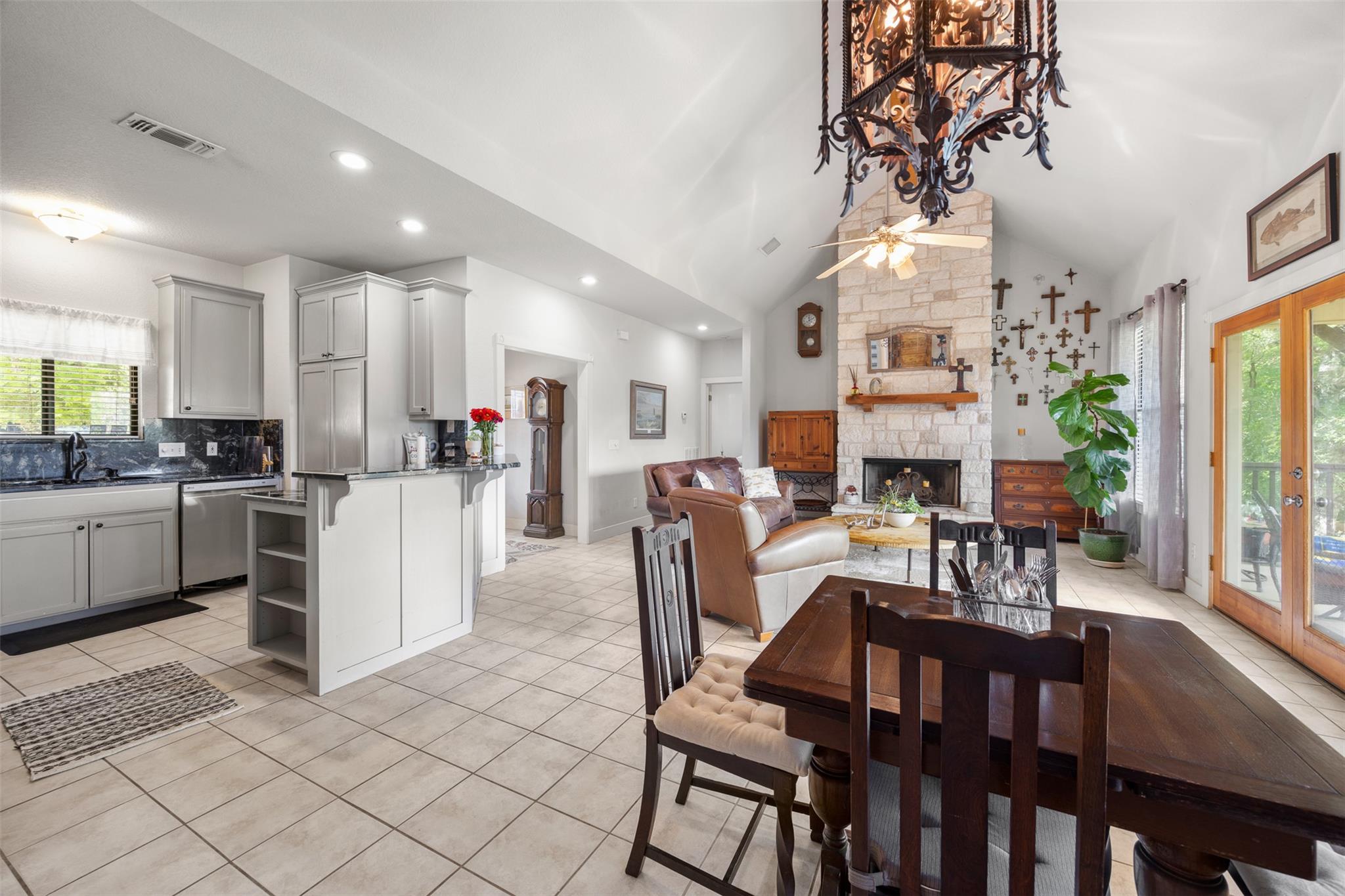 29 Creek Side DR
