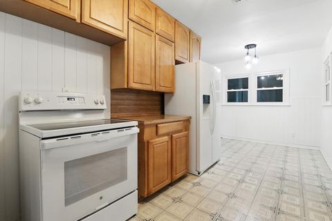 Tiny photo for 7505 Forest Wood RD, Austin, TX 78745 (MLS # 7742035)