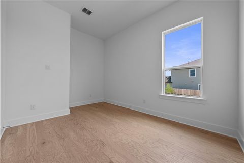Tiny photo for 8520 NE Red Bottle Brush Aly, Lago Vista, TX 78645 (MLS # 9153662)