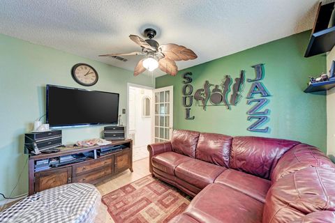 Tiny photo for 4201 Sojourner ST, Austin, TX 78725 (MLS # 7094158)