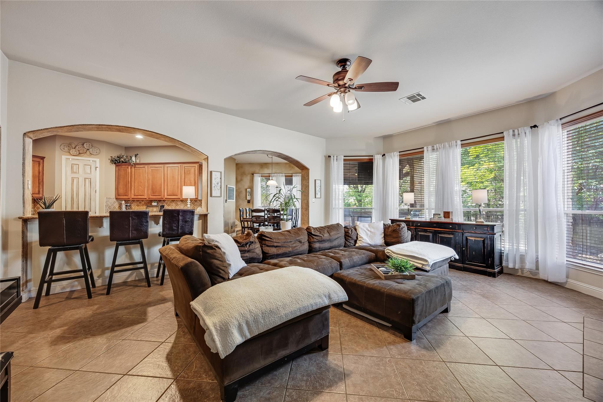 2607 Armatrading DR