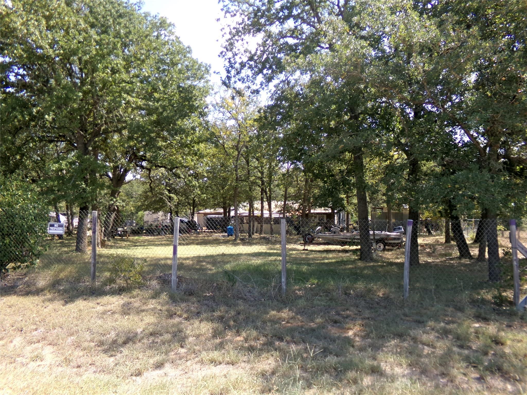 386 Hidden Oaks DR