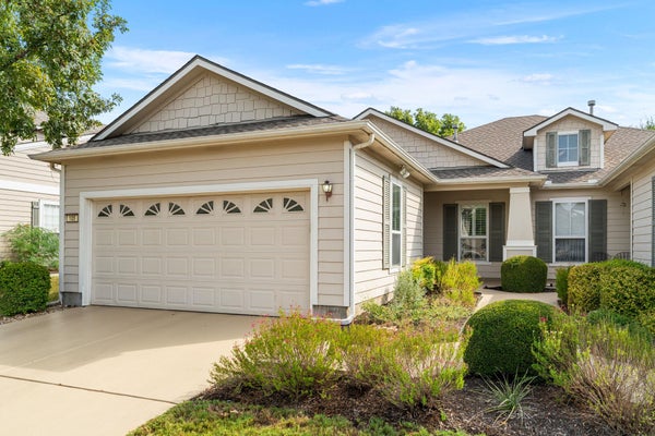 105 NASSAU CIR, GEORGETOWN, TX 78633 - Image c17c9bbfafd9cafa003b36fa9f85683b/255692047