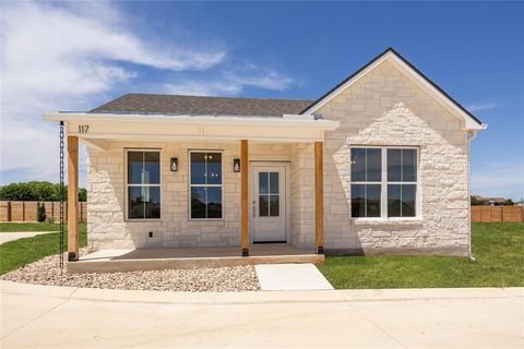 Photo of 802 S Creek ST #100, Fredericksburg, TX 78624 (MLS # 9595382)