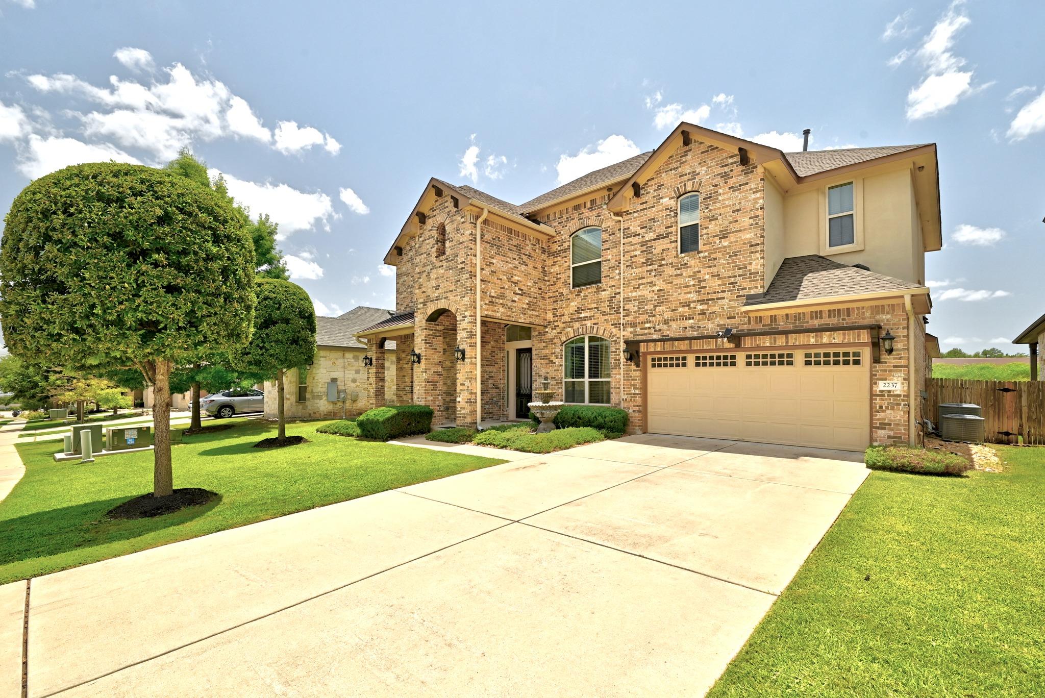2237 Cactus Valley DR