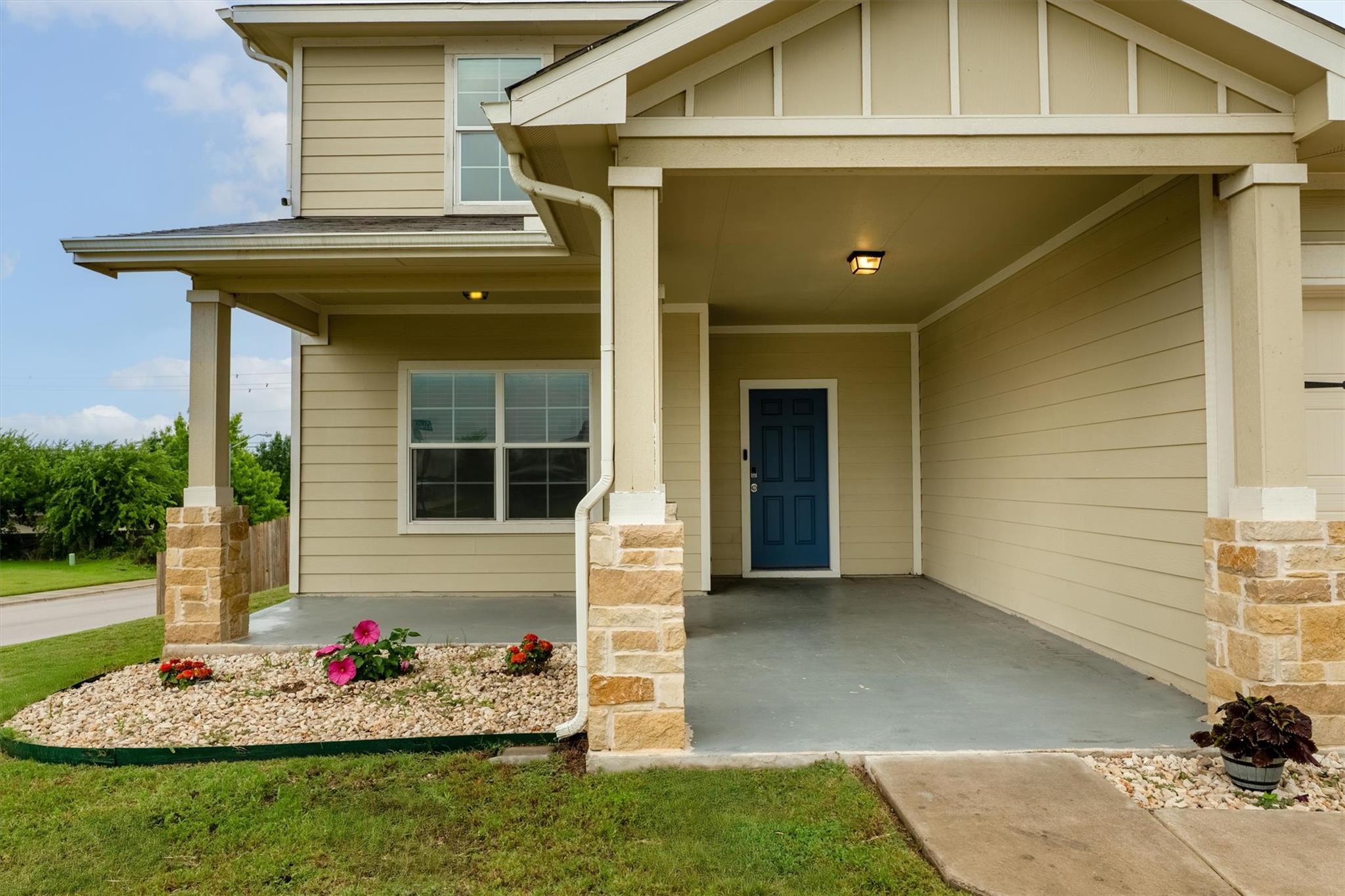 1008 Comal RUN