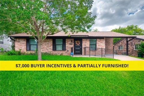 Photo of 6010 Waycross DR, Austin, TX 78745 (MLS # 1574991)