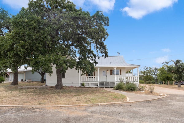 247 SUNDAY CIR, FREDERICKSBURG, TX 78624 - Image c1993fb92be216ad7b68e24290be4c19/1859086624