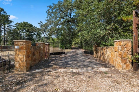 Photo of 138 Forest LN, Bastrop, TX 78602 (MLS # 4491521)