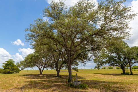 Photo of 1021 E Old Hallettsville RD, Flatonia, TX 78941 (MLS # 5923982)