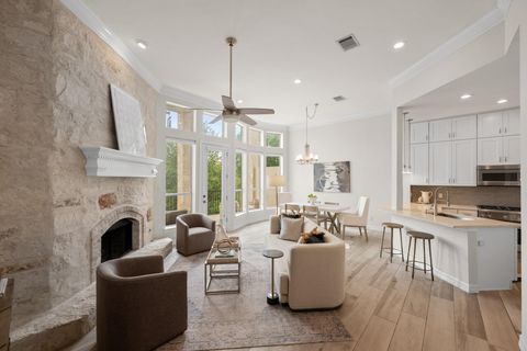 Photo of 1701 Spyglass DR #10, Austin, TX 78746 (MLS # 1116051)