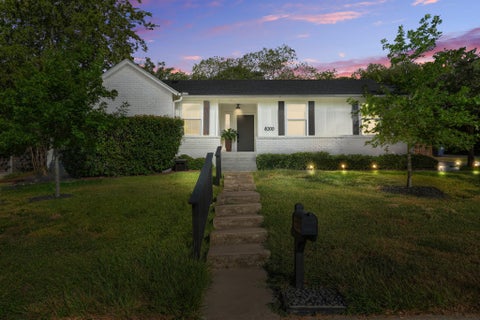 Photo of 8200 Dunn ST, Austin, TX 78745 (MLS # 8683226)