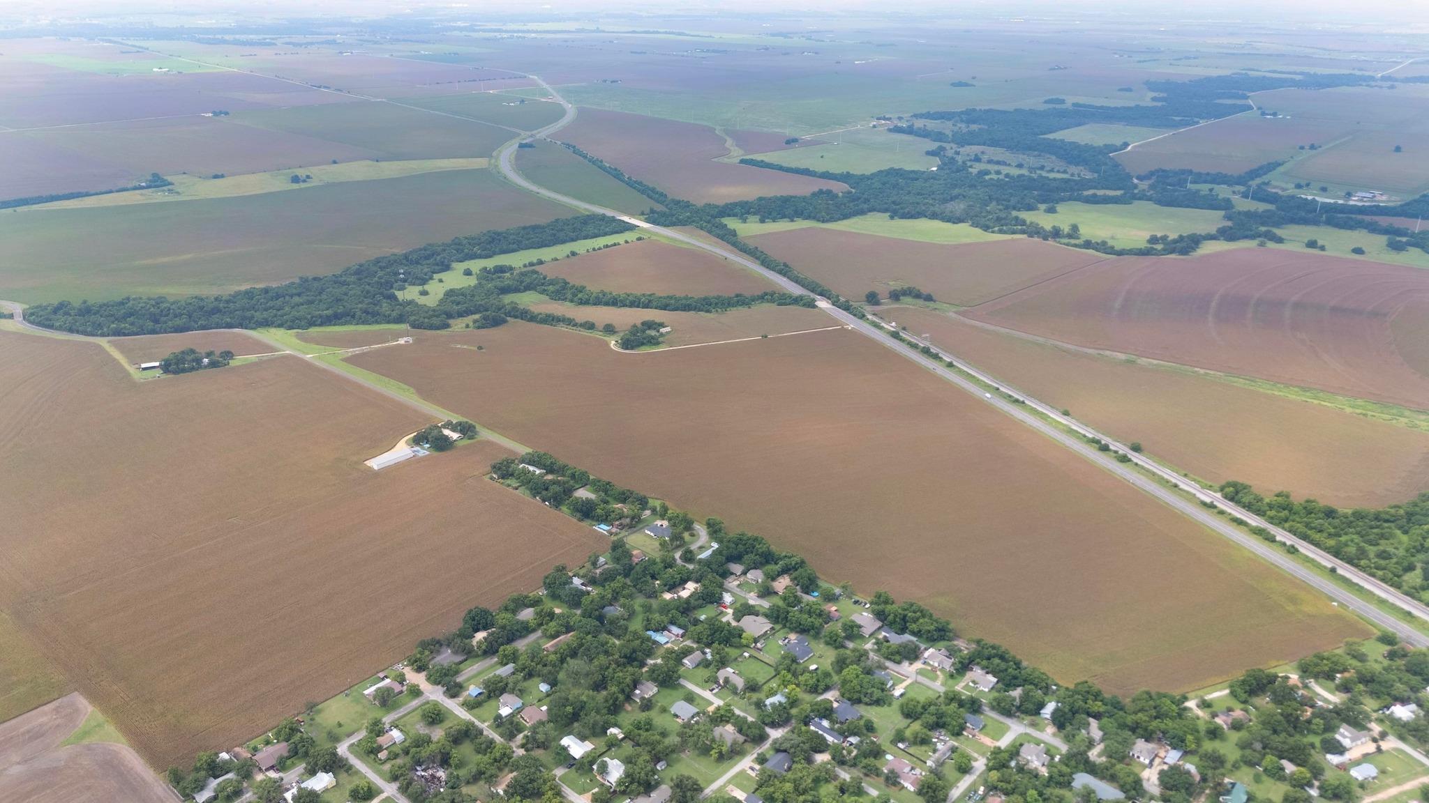 4400-4402 N Highway 95