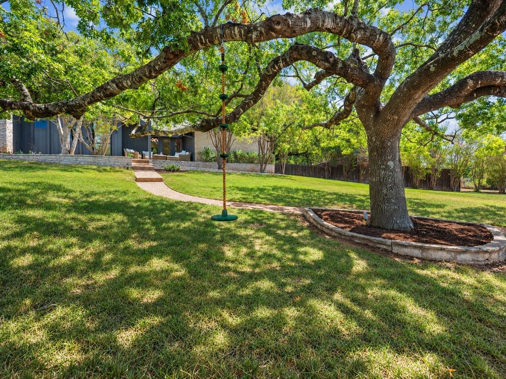 Photo of 2308 Cypress PT E, Austin, TX 78746 (MLS # 5919876)