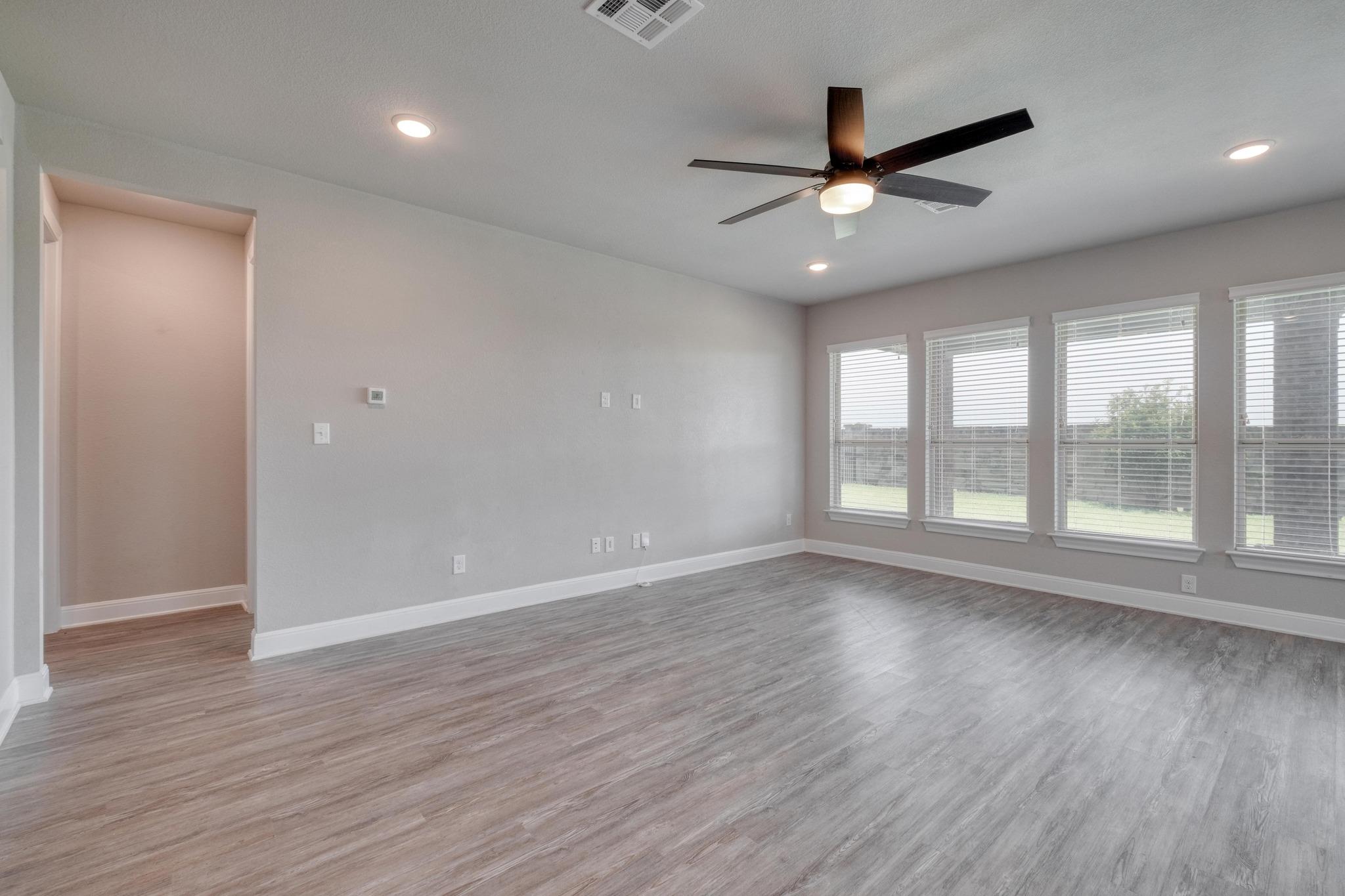 3241 Aurelia LN