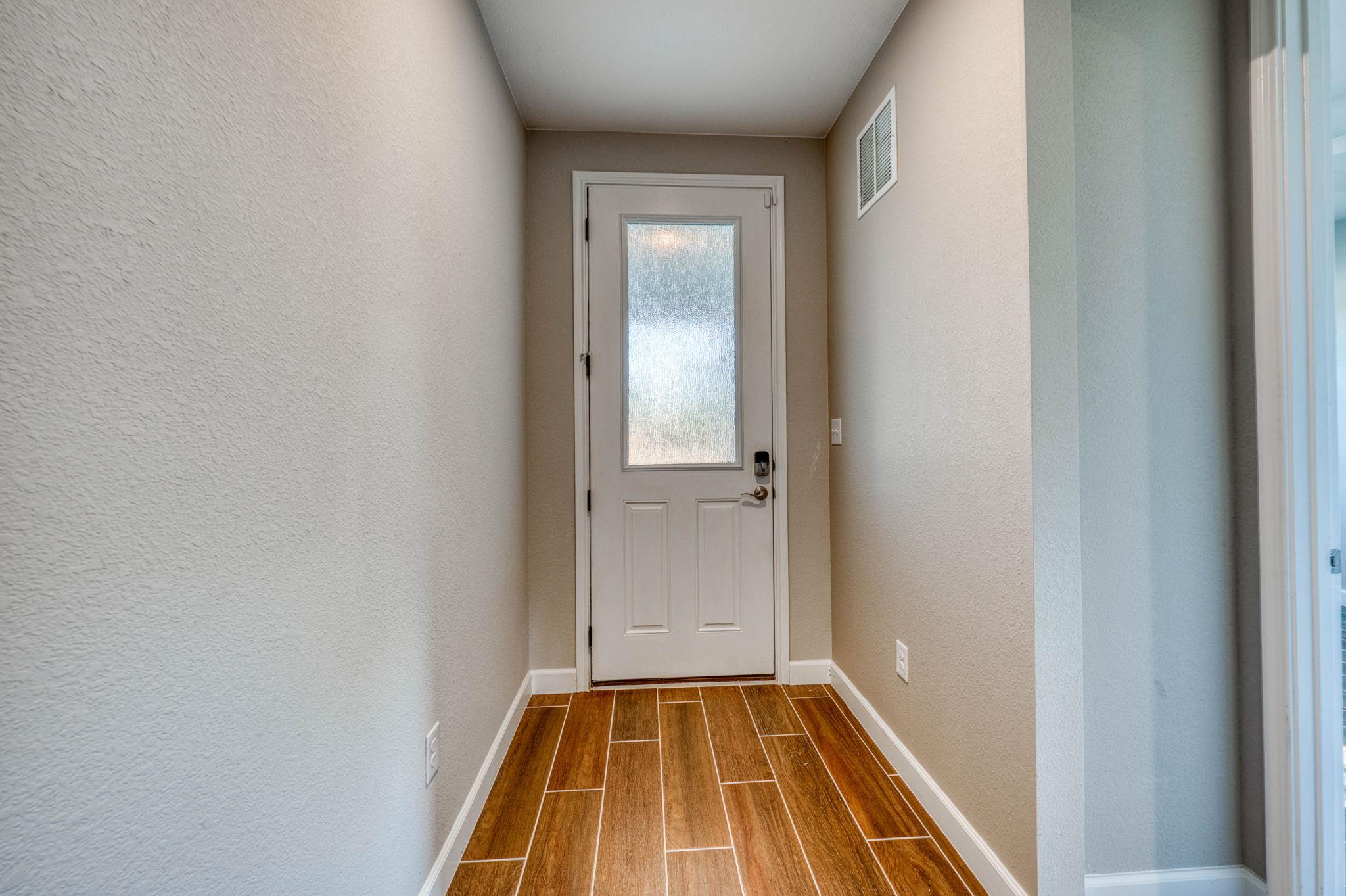 101 Plumbago LN