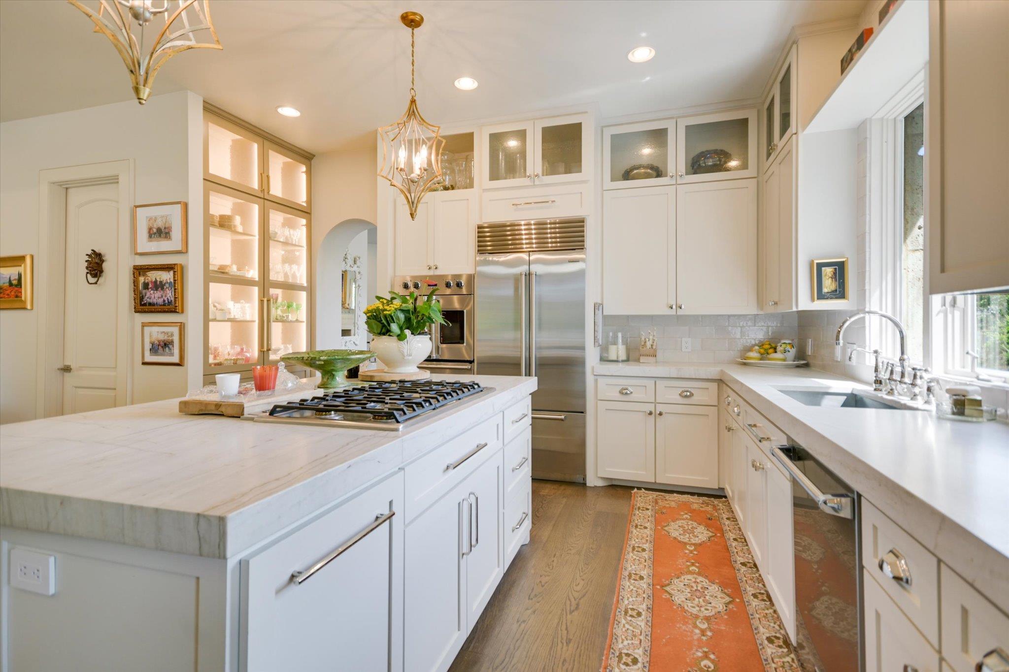 2305 Barton Creek BLVD 20