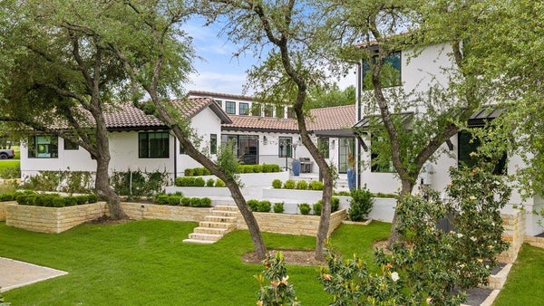 28 CLUB ESTATES PKWY, THE HILLS, TX 78738 - Image c2268691bdce64e7f806e7cdd0be5bb2/2515427053
