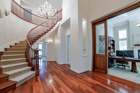 500 Konstanty CIR West Lake Hills TX 78746