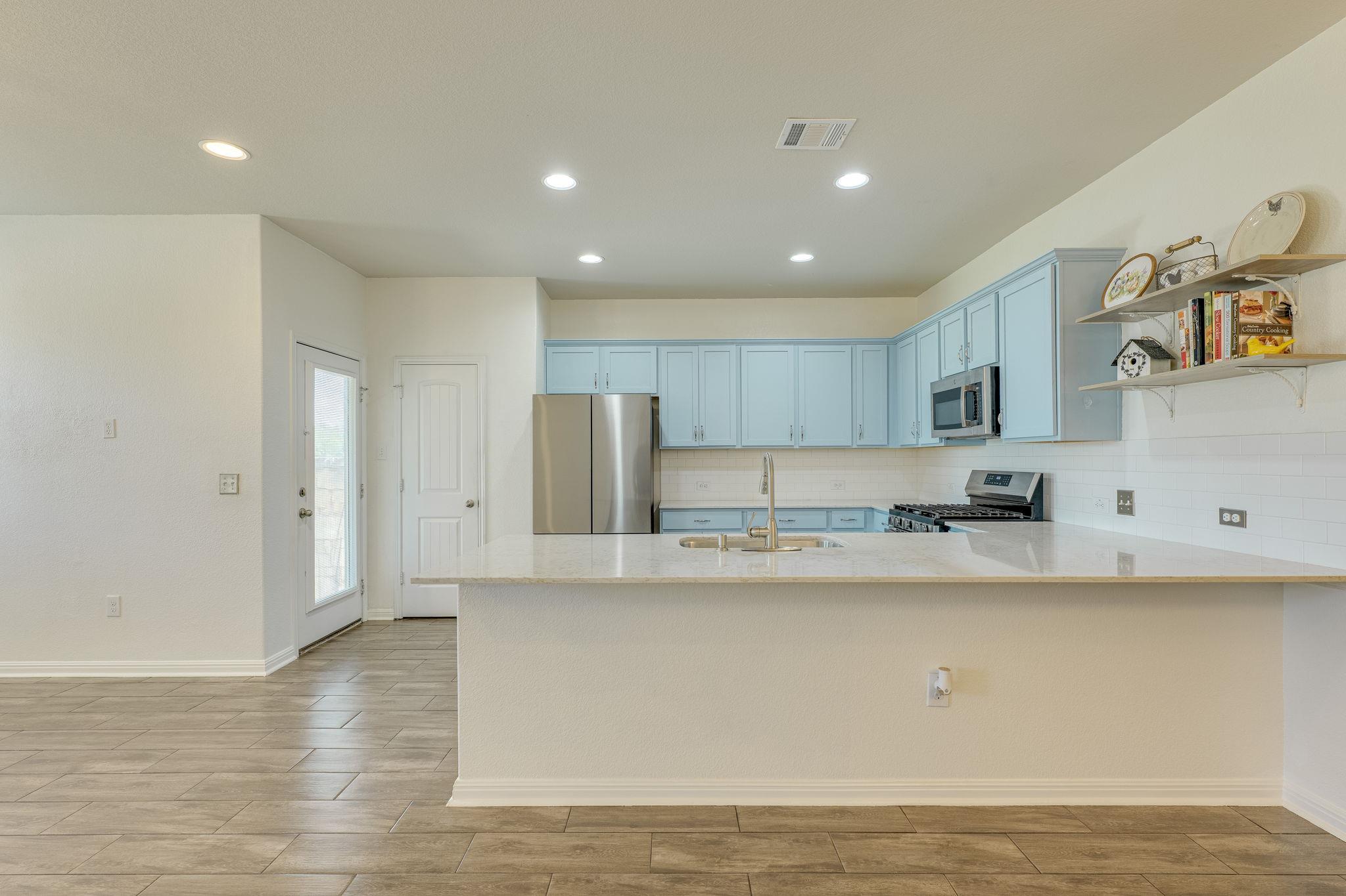 2420 Lobo Landing CV
