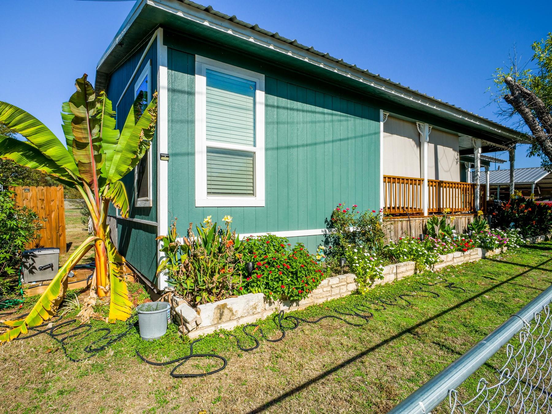 301 E Castlebriar DR