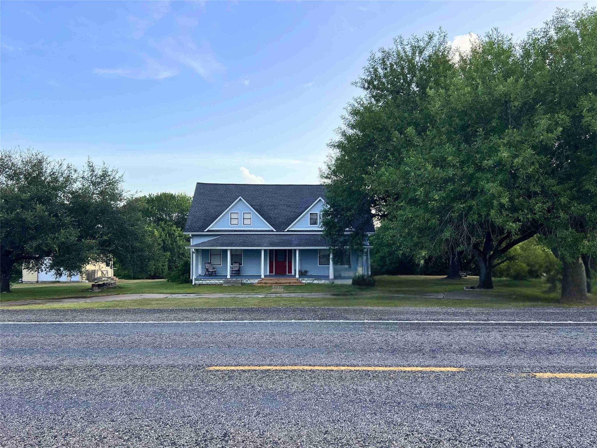Photo 1 of 17 — 537 FM 2436, La Grange, TX 78945