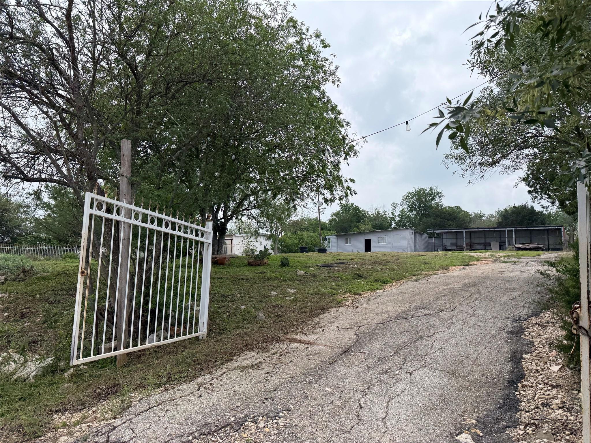 207 Cresthill CSWY