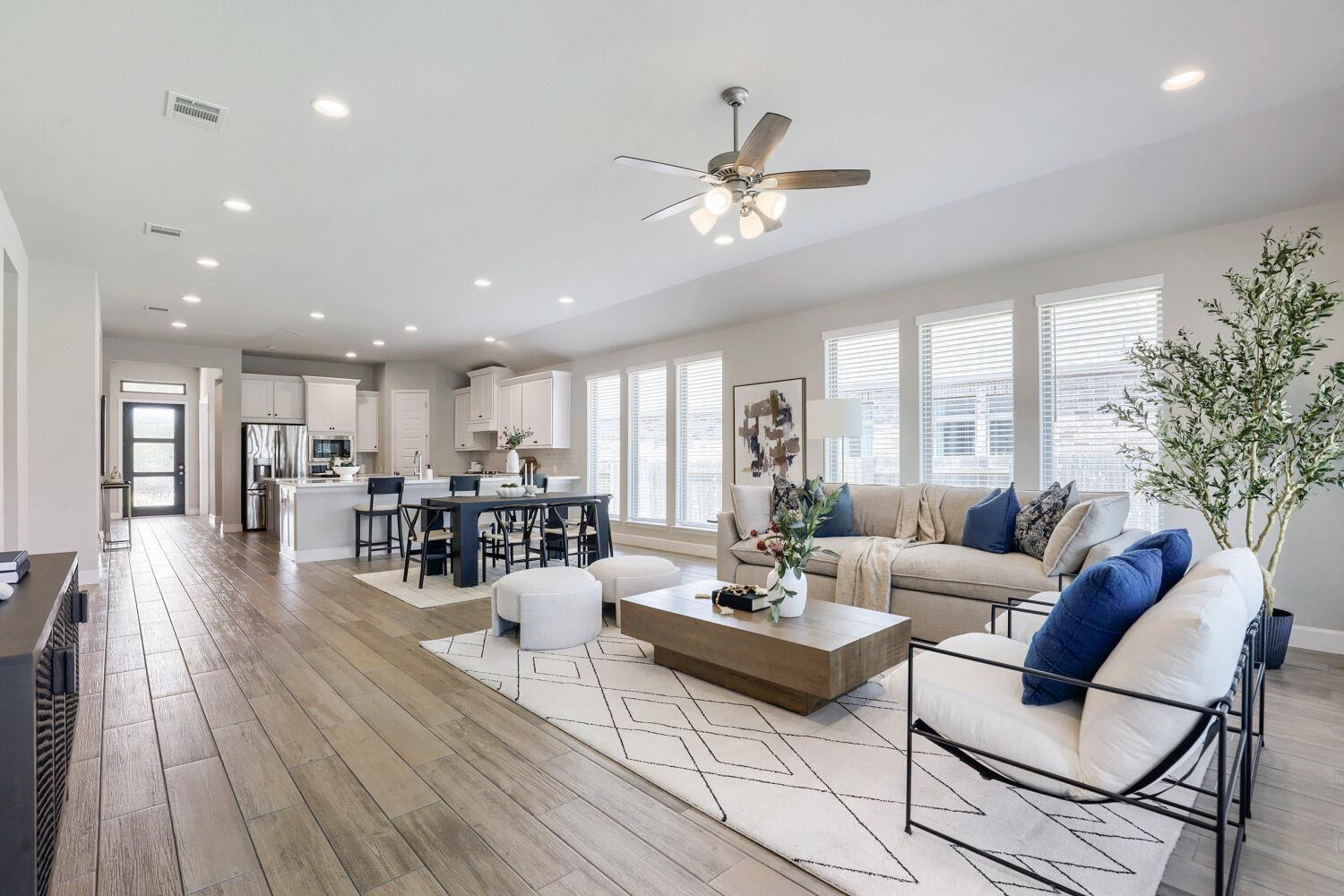14505 Kira LN