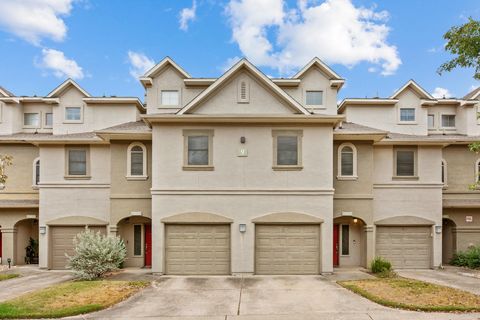 Photo of 11203 Ranch Road 2222 RD #905, Austin, TX 78730 (MLS # 6562654)
