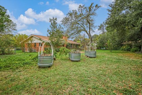 Tiny photo for 7606 Silverplume CIR, Austin, TX 78757 (MLS # 1262511)
