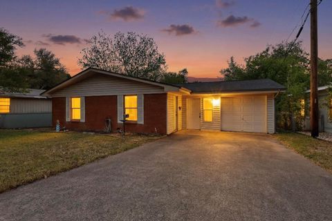 6808 Daugherty ST Austin TX 78757