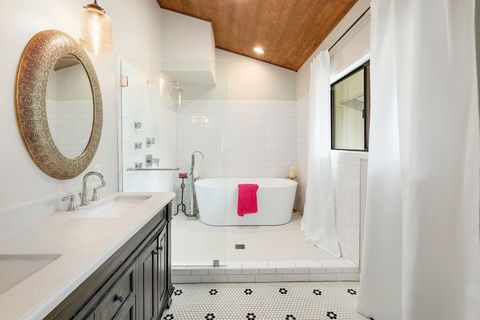 Tiny photo for 1500 Ridgecrest DR, Austin, TX 78746 (MLS # 3024035)