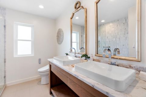 Tiny photo for 1 Sparrowglen LN, The Hills, TX 78738 (MLS # 7232769)