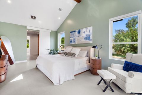 Tiny photo for 1 Sparrowglen LN, The Hills, TX 78738 (MLS # 7232769)