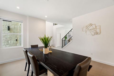 Tiny photo for 1 Sparrowglen LN, The Hills, TX 78738 (MLS # 7232769)