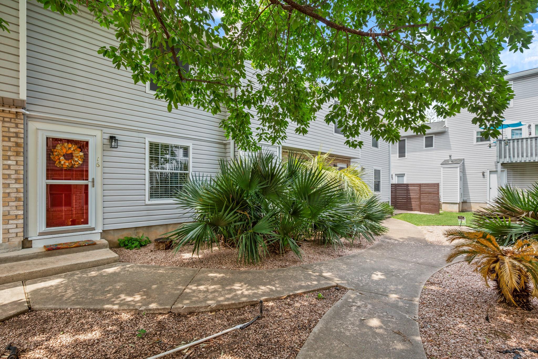 1904 Goodrich Ave 16