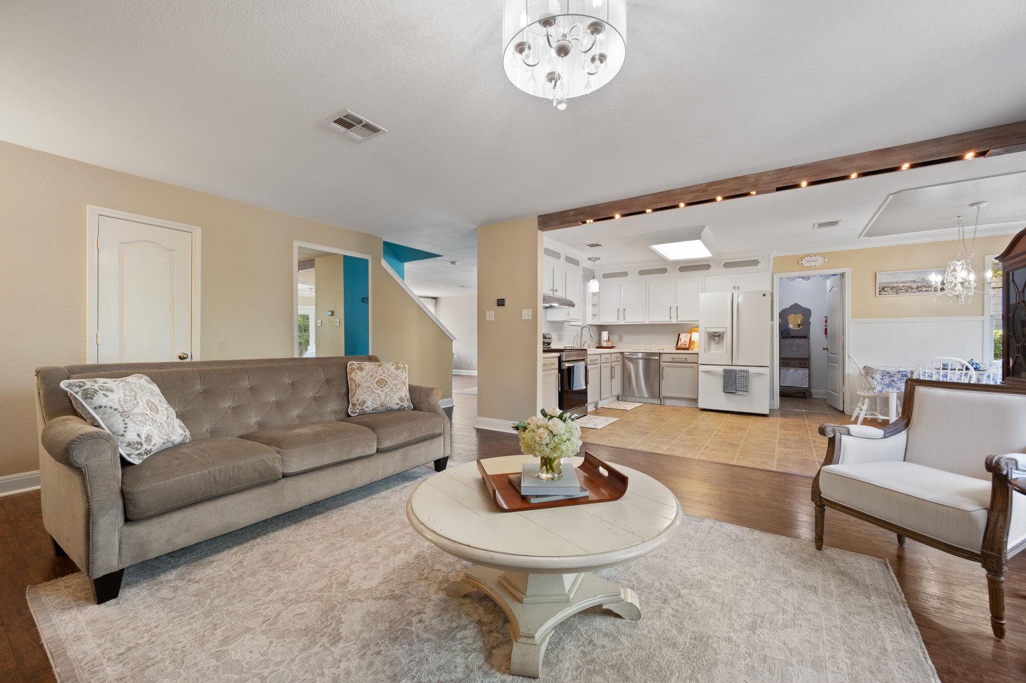 2319 Waizel WAY