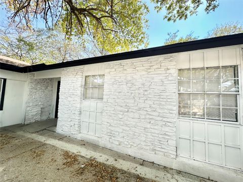 Photo of 3300 Rockhurst LN, Austin, TX 78723 (MLS # 9766726)