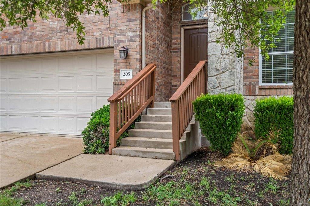 205 Kati LN