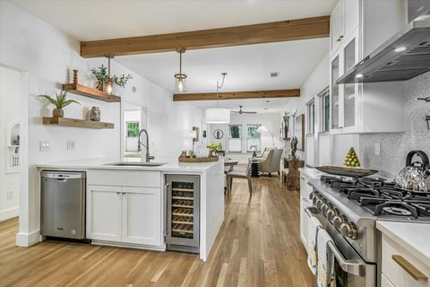 Tiny photo for 106 E 35th ST, Austin, TX 78705 (MLS # 3242462)