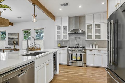 Tiny photo for 106 E 35th ST, Austin, TX 78705 (MLS # 3242462)