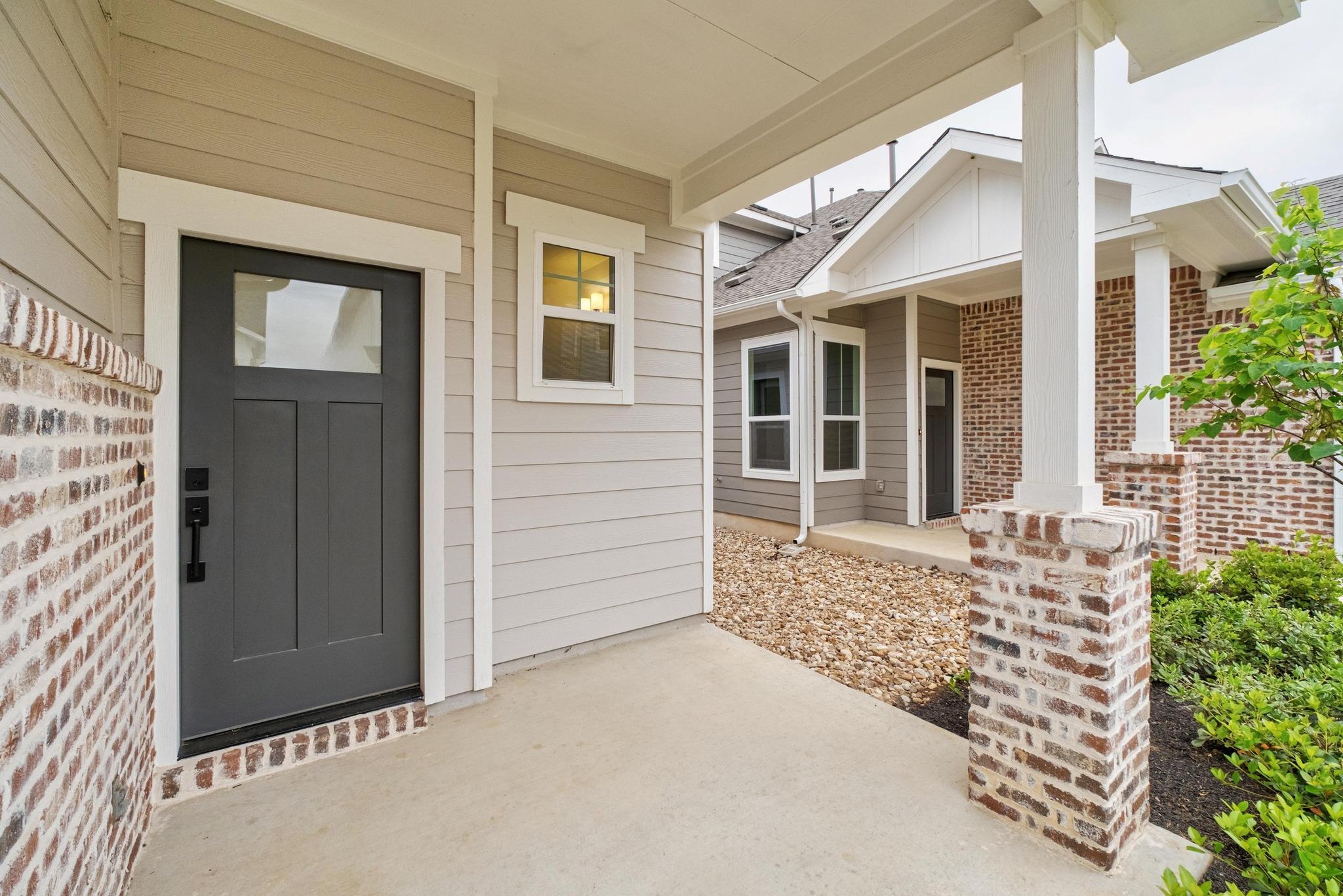 525 Burlington DR C