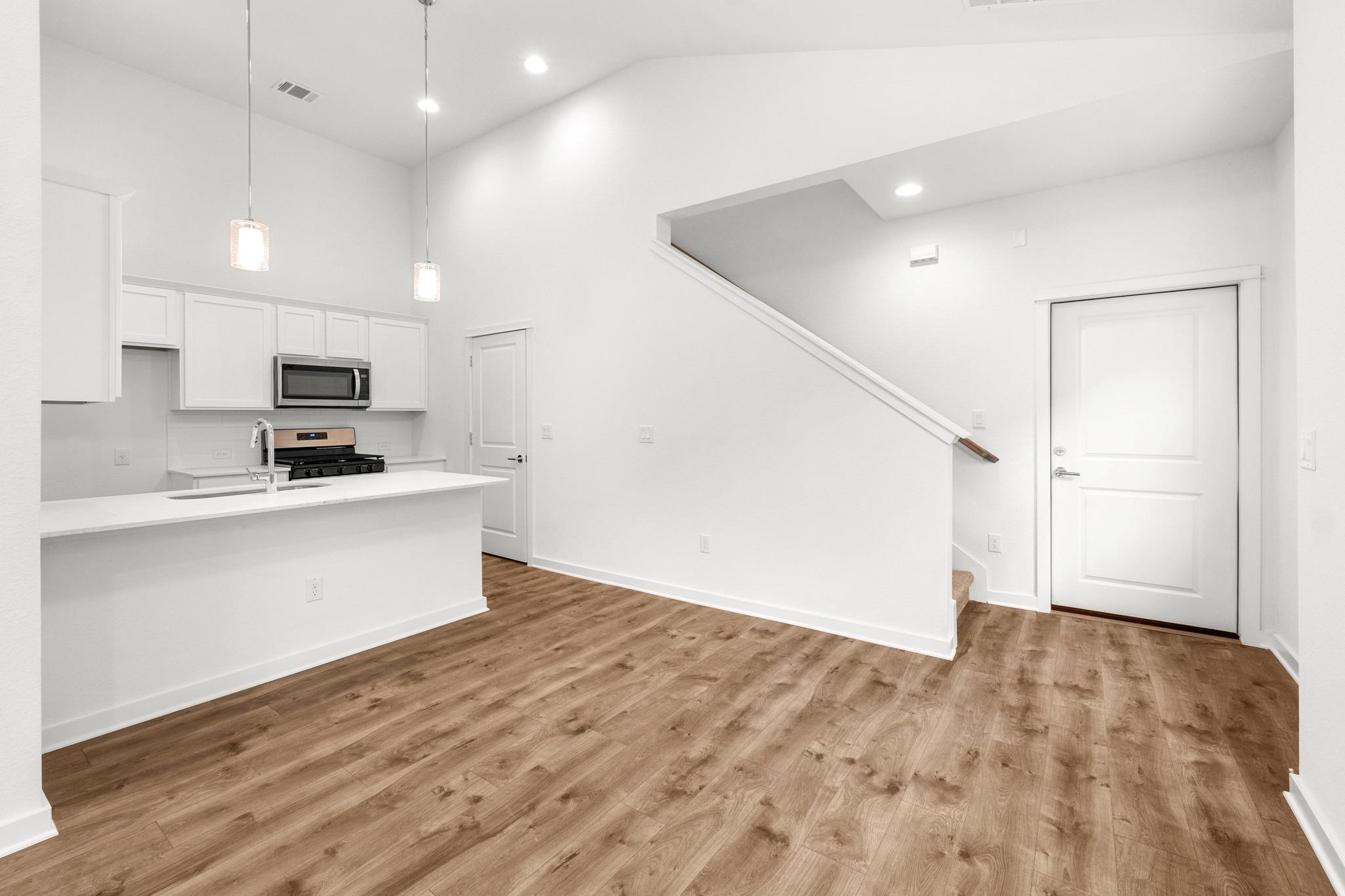 525 Burlington DR C